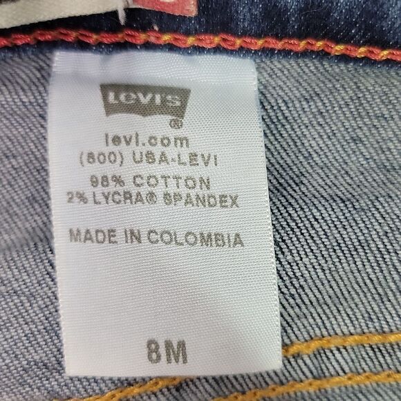 Levi's. Classic Relaxed Boot Cut Jeans. 550. Size 8M. EUC - Picture 9 of 11